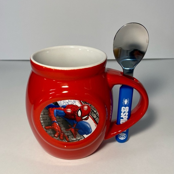 Marvel Comic Frankford Candy 2017 14oz Red Spider Man w/Spoon Hot Cocoa Cup Mug - Picture 2 of 9